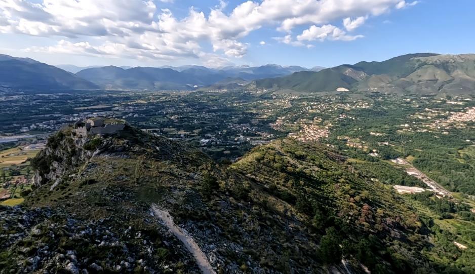 Verso il Pizzo delle Fosse, zona Lucoli
